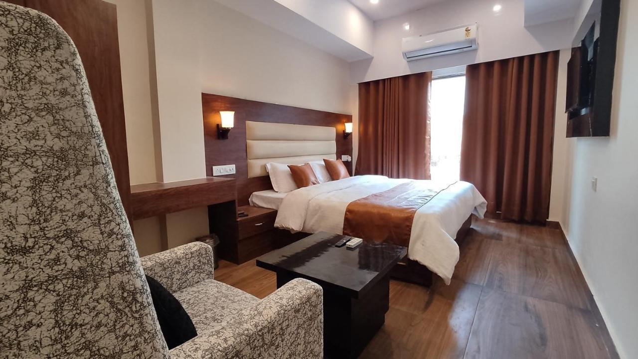 Hotel Blueark Lucknow Luaran gambar